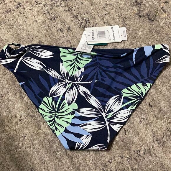 New. ROXY navy hipster bikini bottom. XL - Picture 9 of 9
